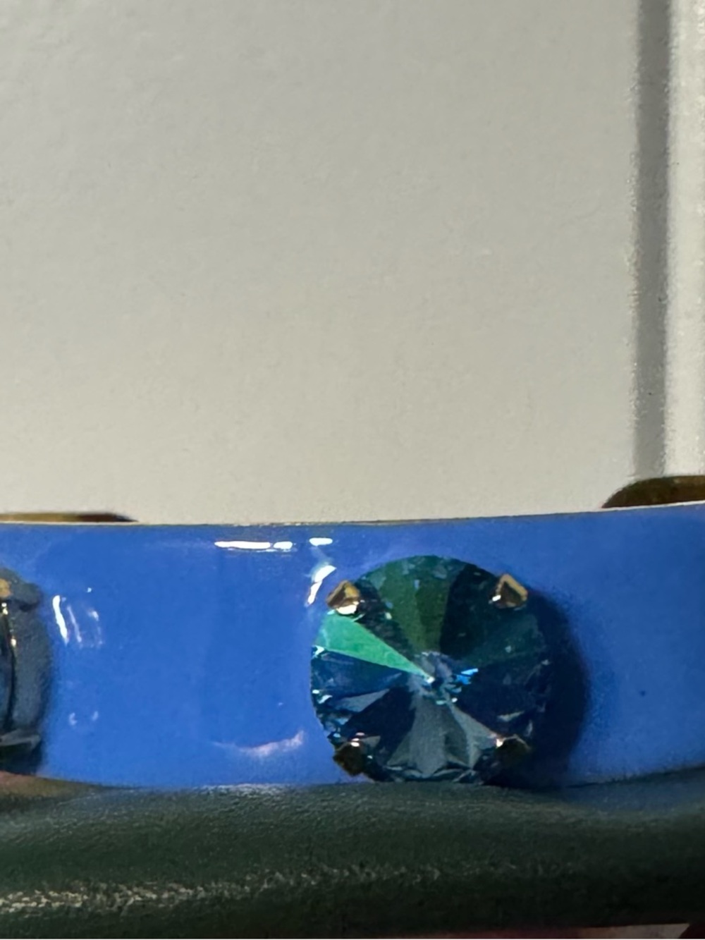 TOVA cuff in Blue Jean. - Picture 4 of 5